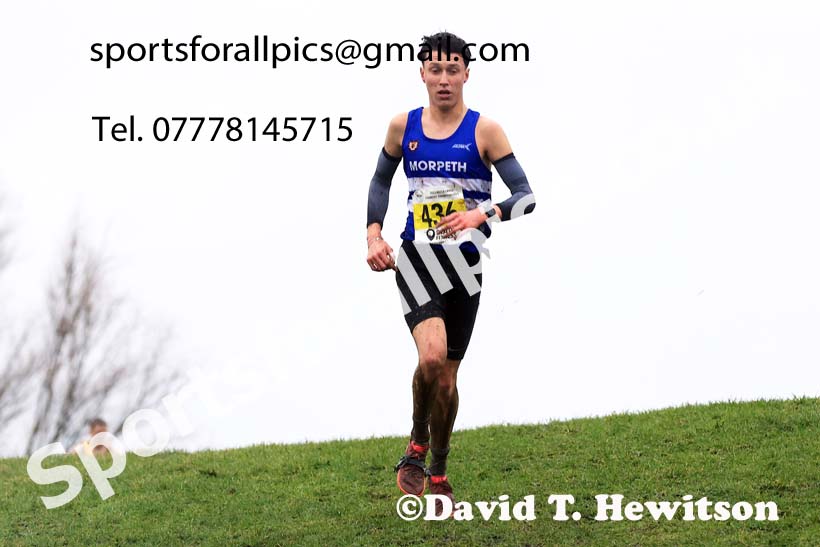 Mens under-17s 2023 North Eastern Cross Country Champs., Temple Park, South Shields. Photo: David T. Hewitson/Sports for All Pics